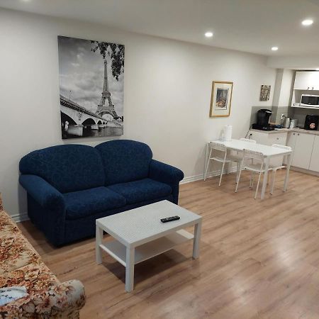 Spacious Basement One Bedroom Apartment, Wifi. Montréal Exterior foto